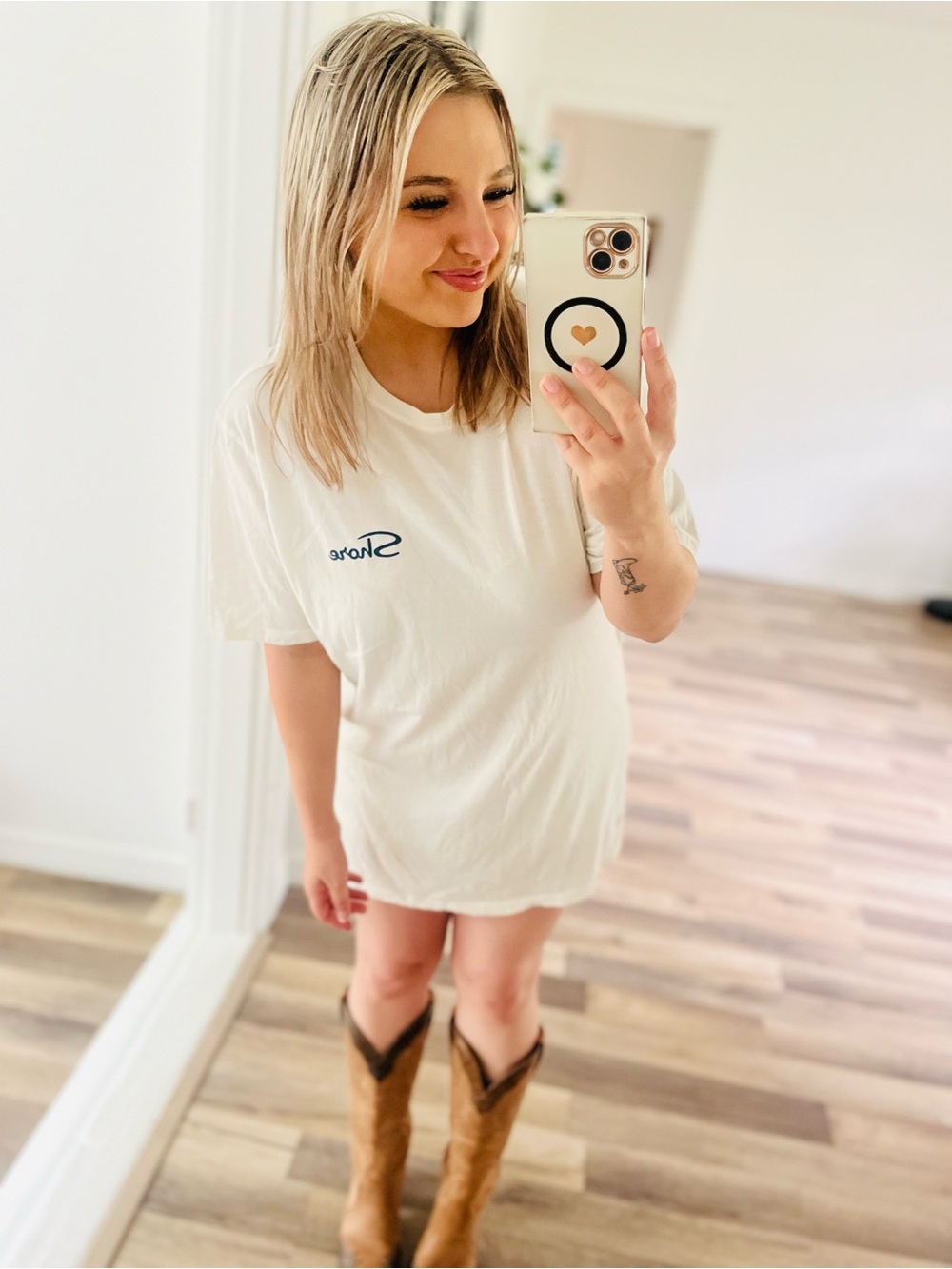 Shore USA graphic tee